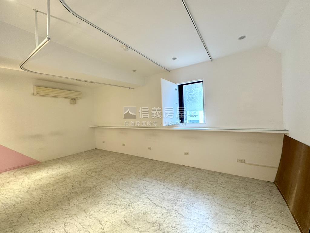 忠孝復興站旁黃金住辦房屋室內格局與周邊環境