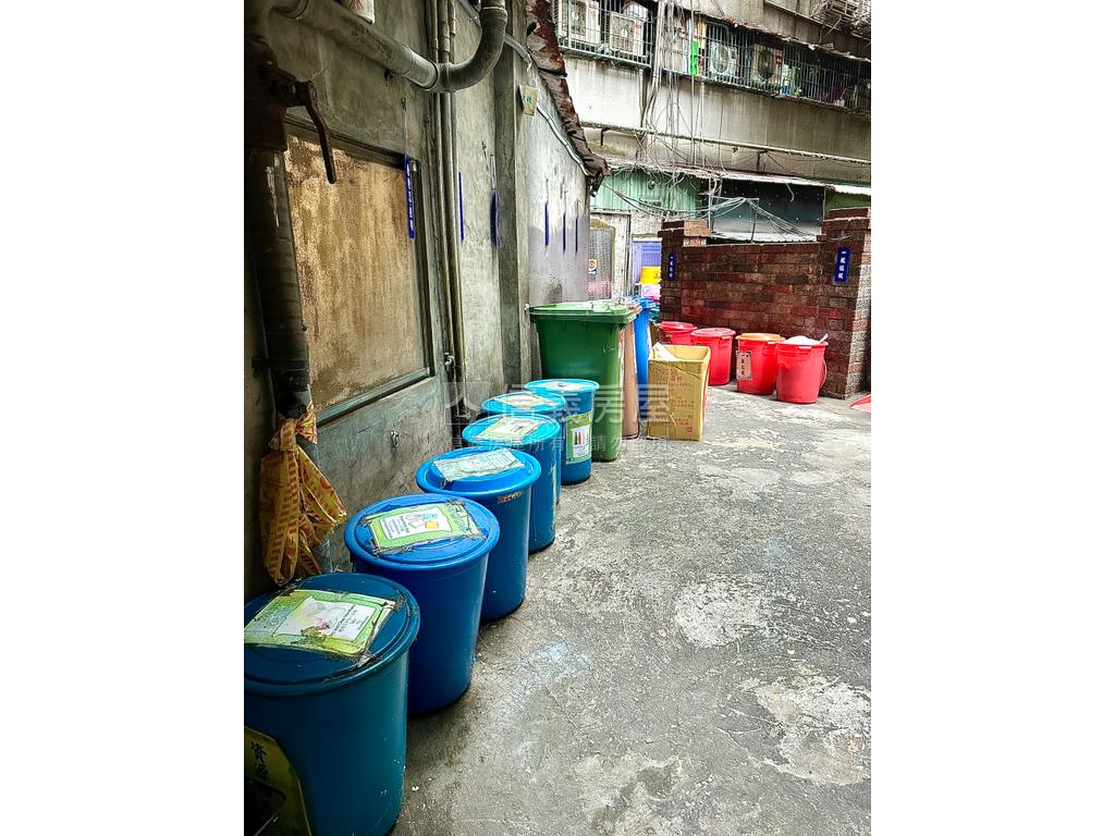 忠孝復興站旁黃金住辦房屋室內格局與周邊環境