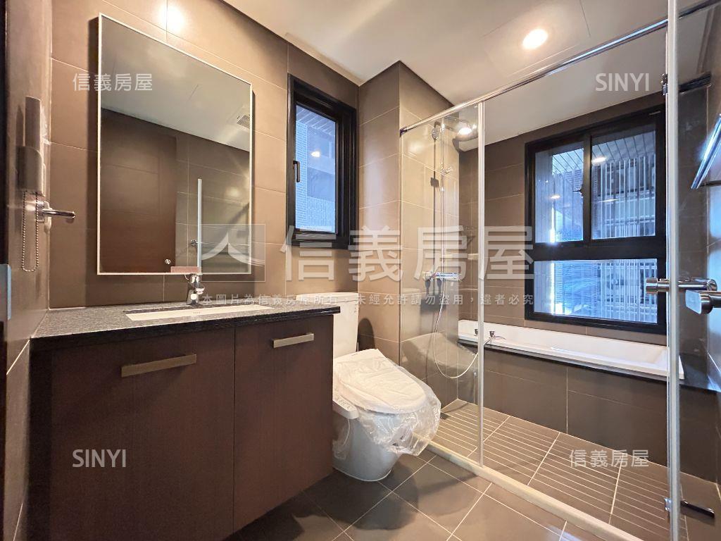 桃大極三房車位房屋室內格局與周邊環境