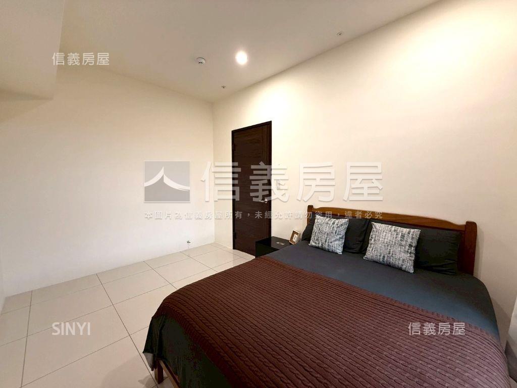 急售大兩房裝潢露臺戶房屋室內格局與周邊環境