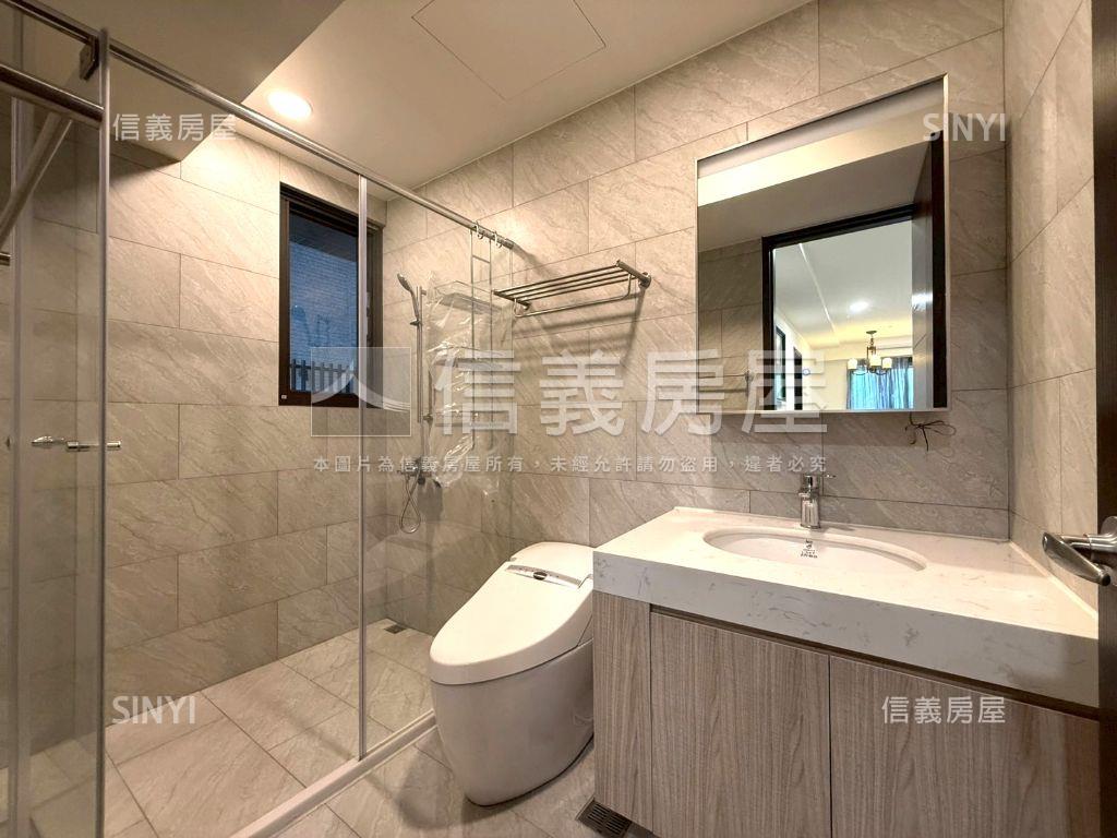 急售大兩房裝潢露臺戶房屋室內格局與周邊環境