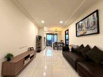 急售大兩房裝潢露臺戶