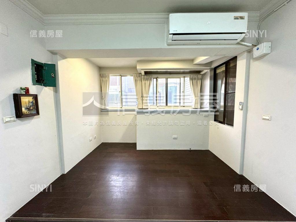 近三民巨城三房平面車位房屋室內格局與周邊環境