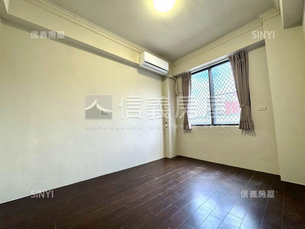 近三民巨城三房平面車位房屋室內格局與周邊環境