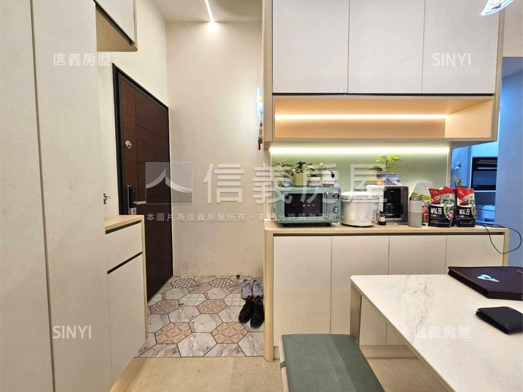 【專任】右岸三房稀有庭園房屋室內格局與周邊環境