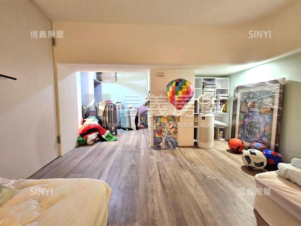 【專任】右岸三房稀有庭園房屋室內格局與周邊環境