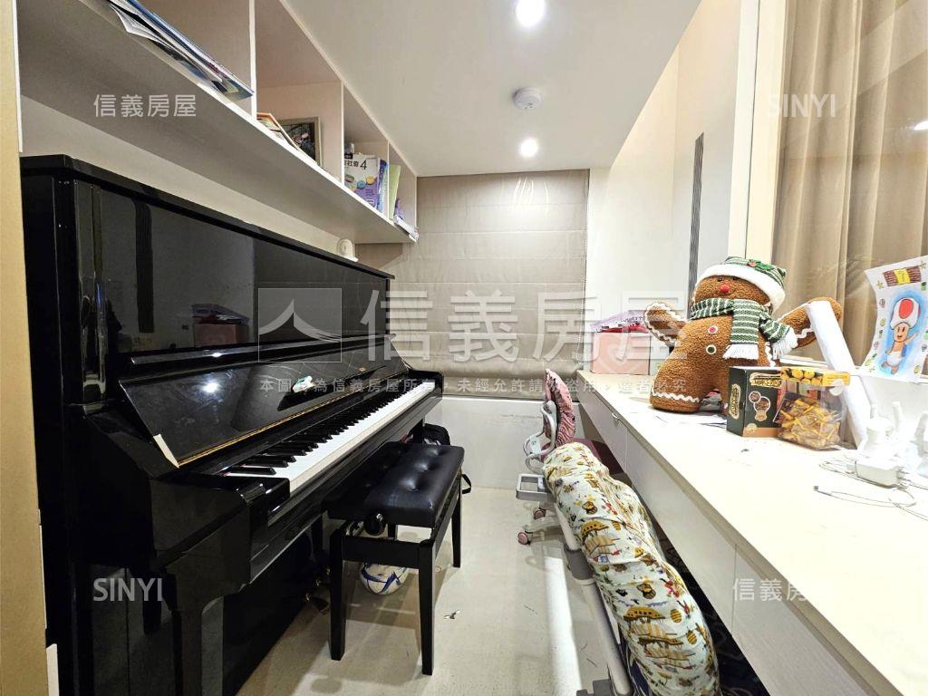 【專任】右岸三房稀有庭園房屋室內格局與周邊環境