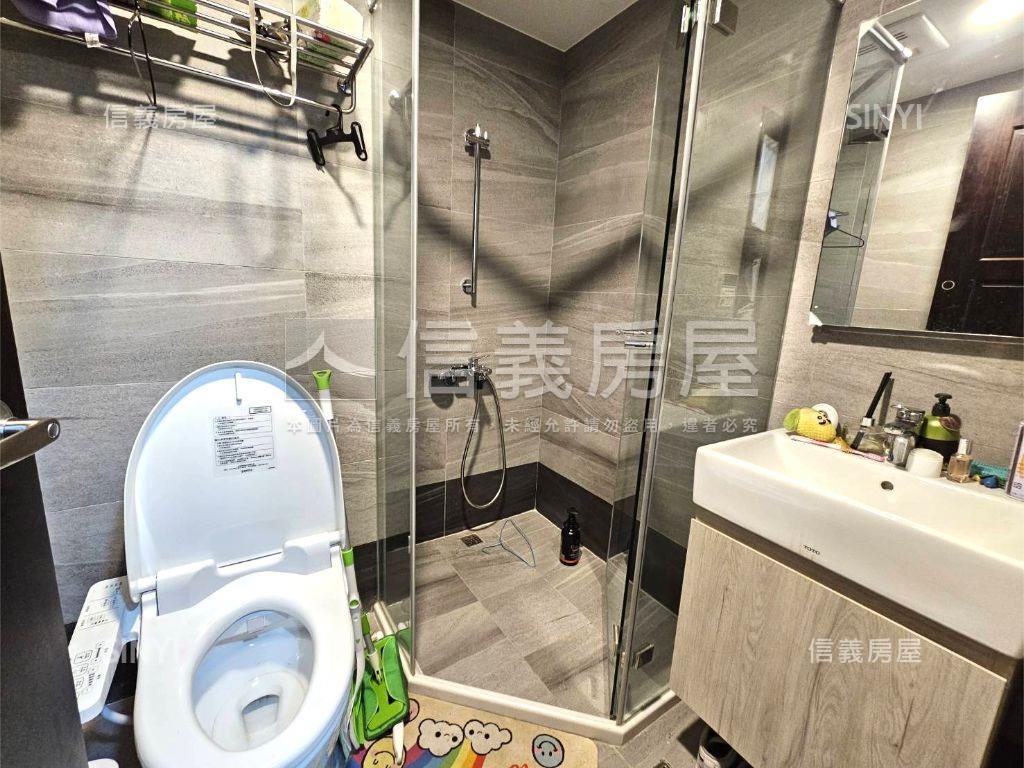 【專任】右岸三房稀有庭園房屋室內格局與周邊環境