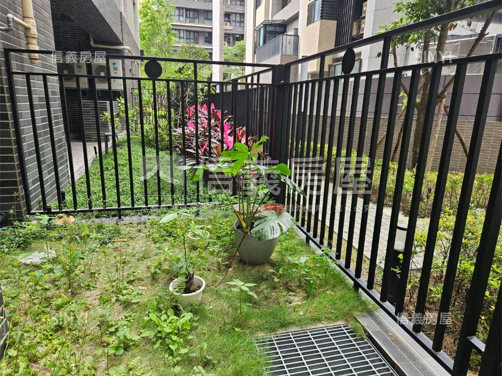 【專任】右岸三房稀有庭園房屋室內格局與周邊環境