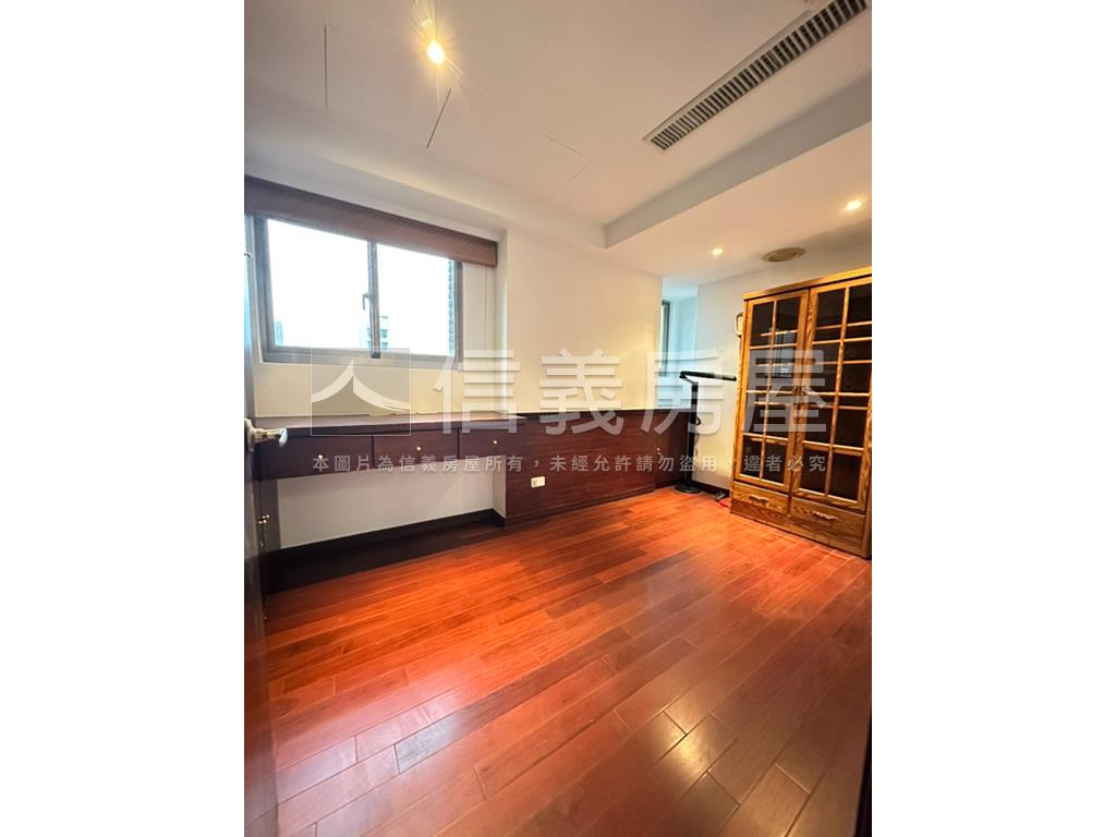 師大附中巔峰名邸房屋室內格局與周邊環境