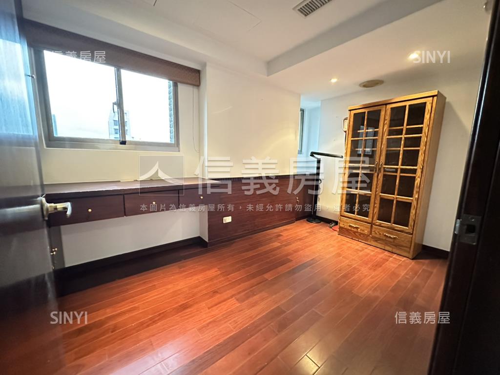 師大附中巔峰名邸房屋室內格局與周邊環境