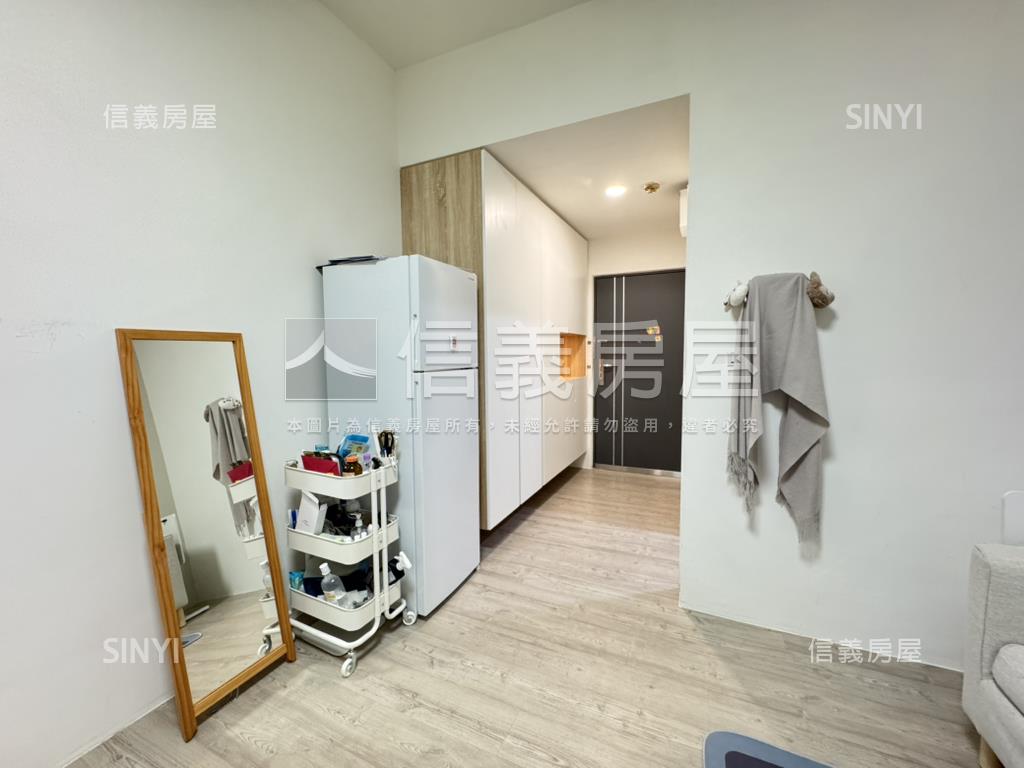 近海華高樓明亮北歐風套房房屋室內格局與周邊環境