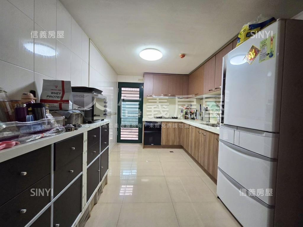 領袖花園稀有邊間釋出珍寶房屋室內格局與周邊環境