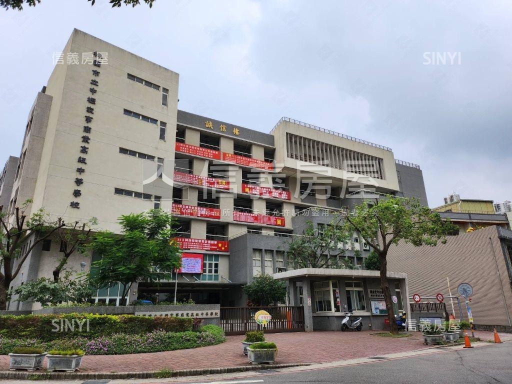專任樸澍藏未來可期金店霸房屋室內格局與周邊環境