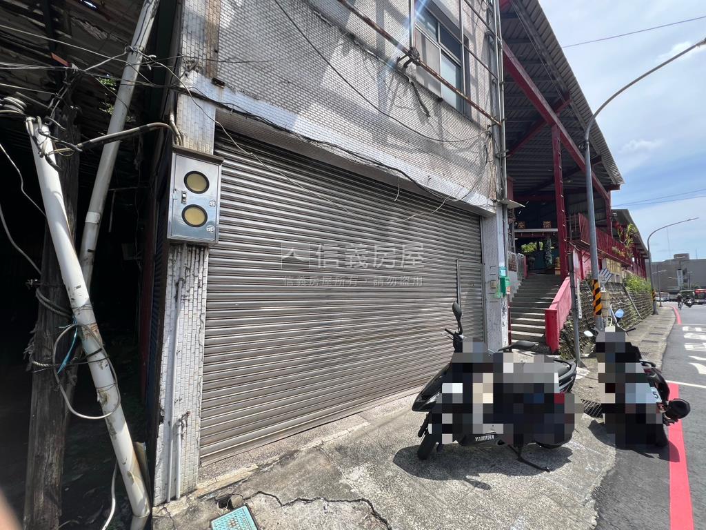 新店安康路土地房屋室內格局與周邊環境
