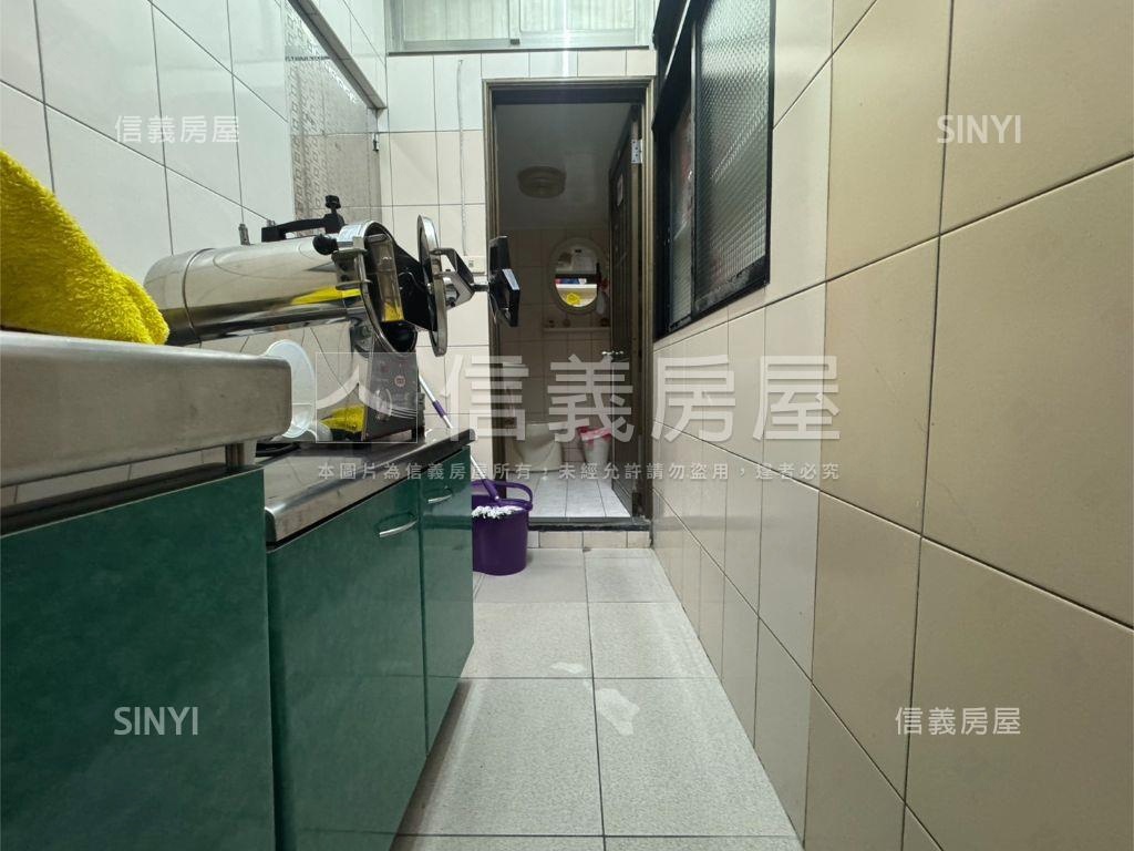江子翠絕佳地點黃金店辦房屋室內格局與周邊環境