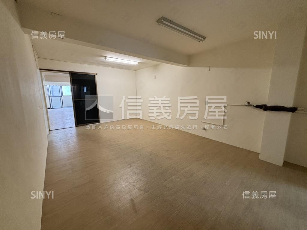 近內科港墘單坪４字頭公寓房屋室內格局與周邊環境