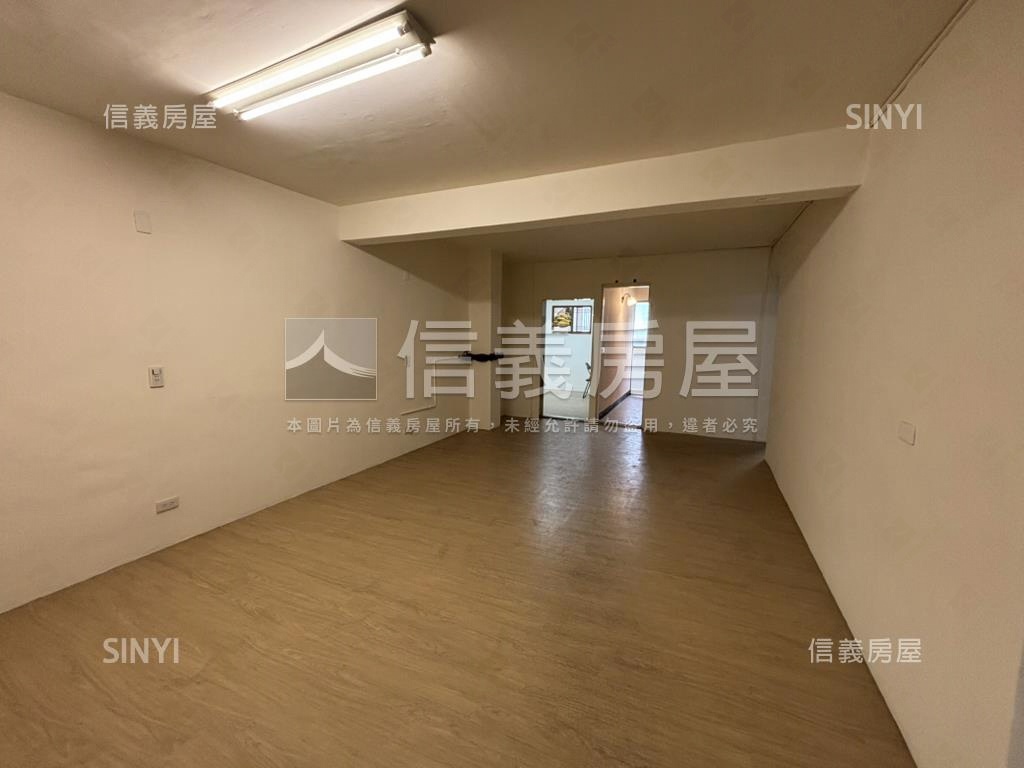 近內科港墘單坪４字頭公寓房屋室內格局與周邊環境