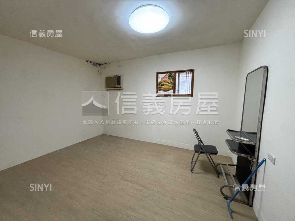 近內科港墘單坪４字頭公寓房屋室內格局與周邊環境