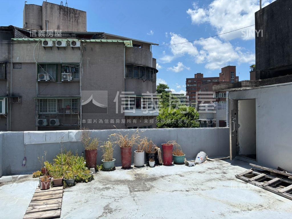 近內科港墘單坪４字頭公寓房屋室內格局與周邊環境