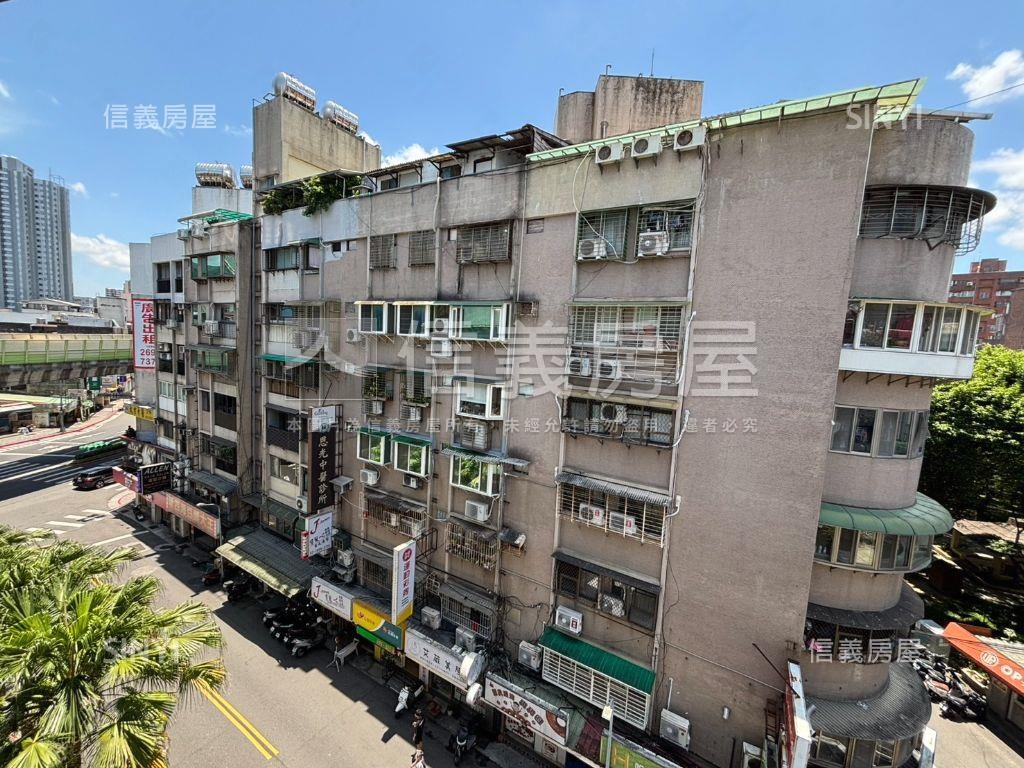 近內科港墘單坪４字頭公寓房屋室內格局與周邊環境