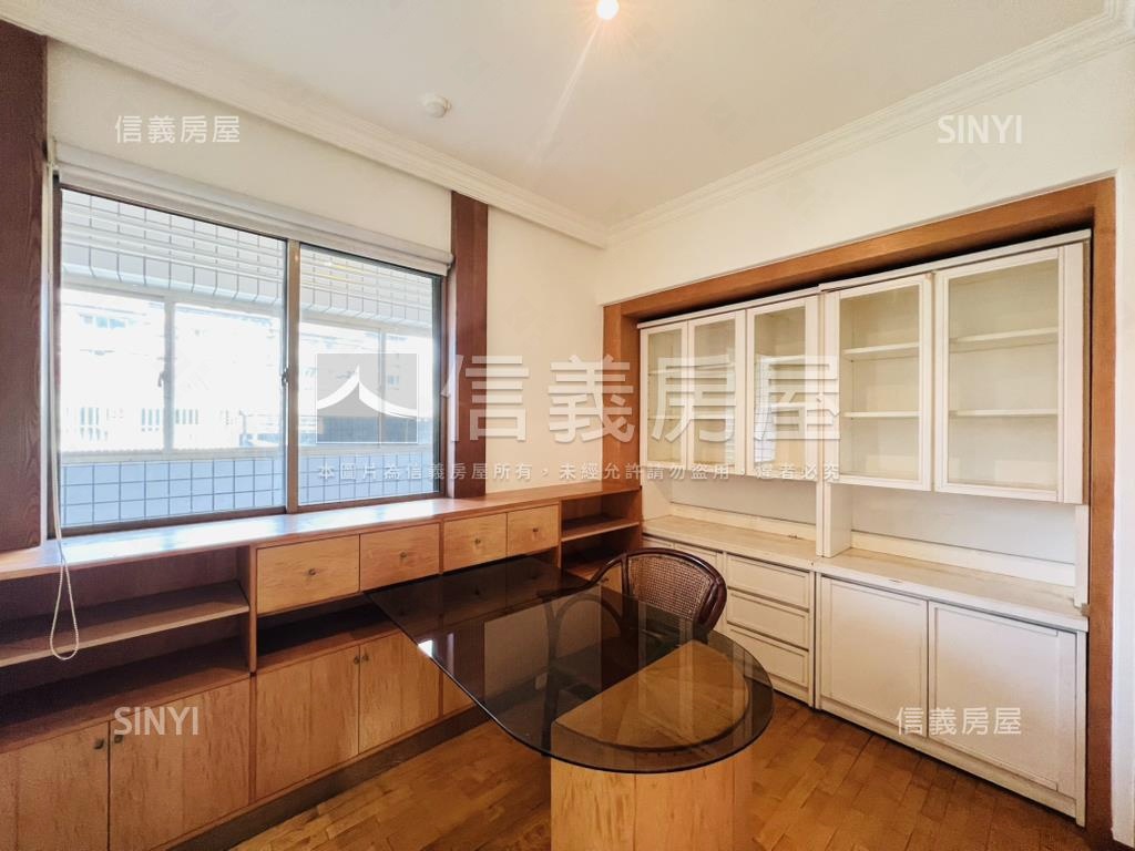 台北大亨四房車位稀有釋出房屋室內格局與周邊環境