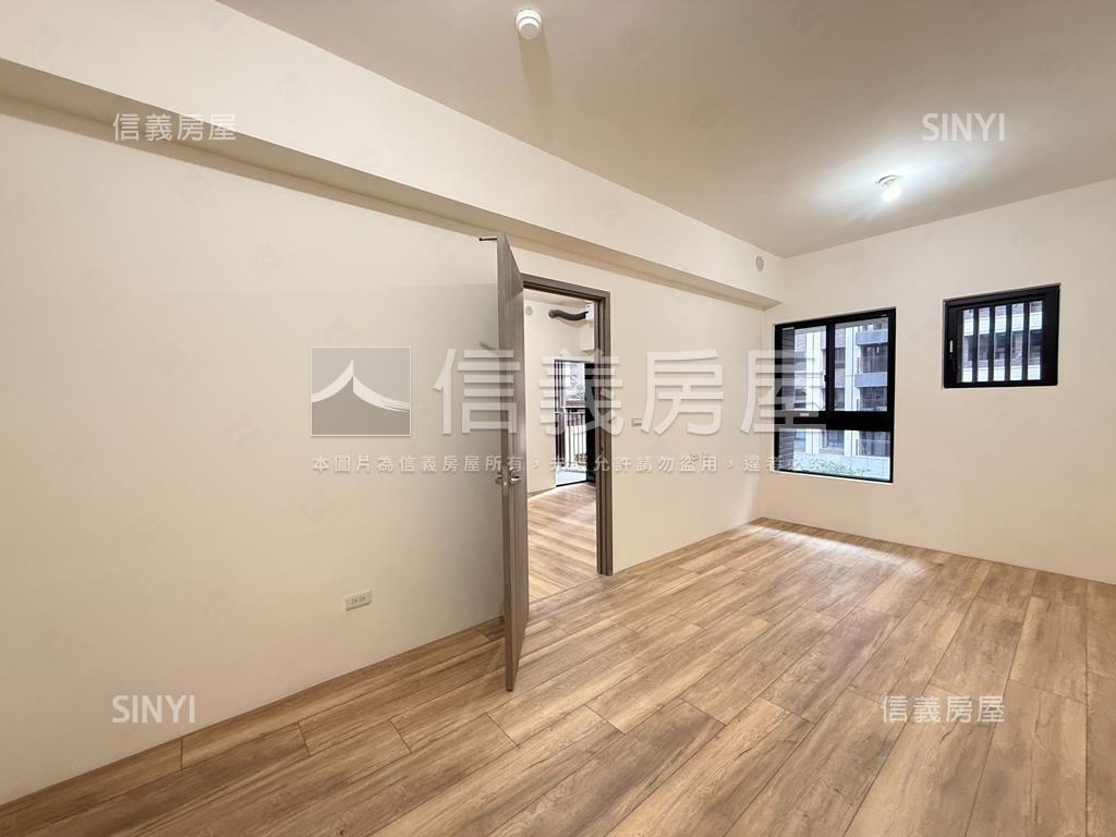 綠雅圖兩房平車首購宅房屋室內格局與周邊環境