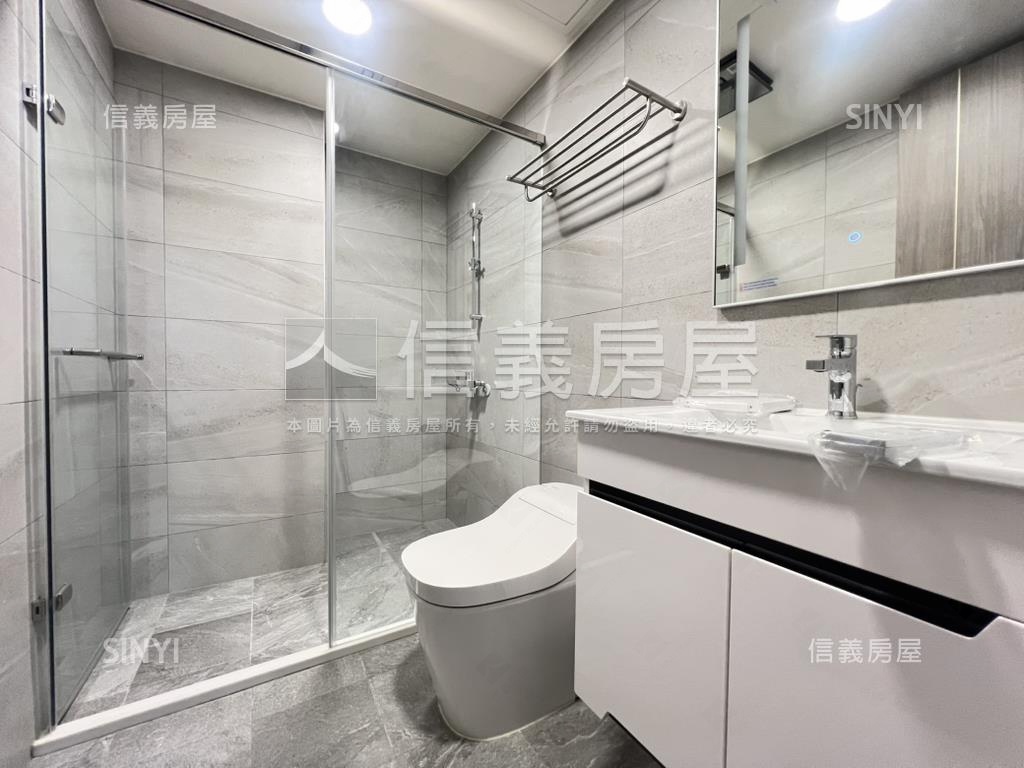 綠雅圖兩房平車首購宅房屋室內格局與周邊環境