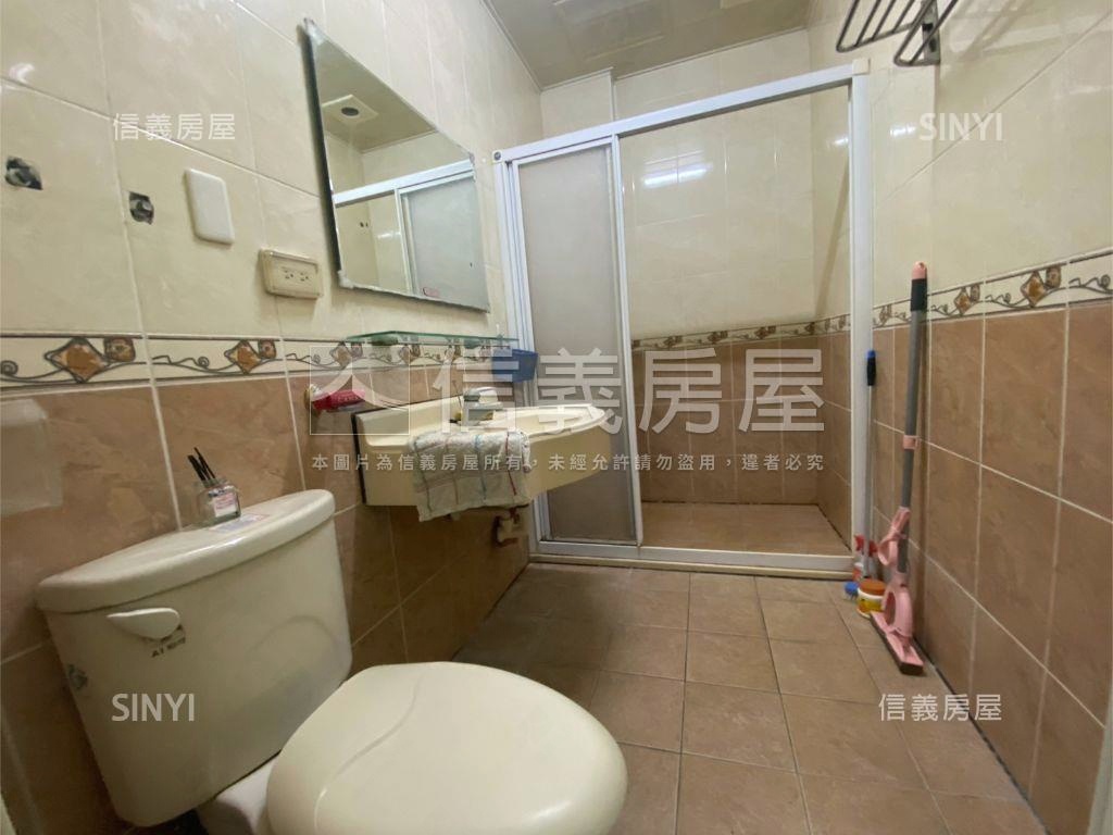 自強街優質臨路透店房屋室內格局與周邊環境