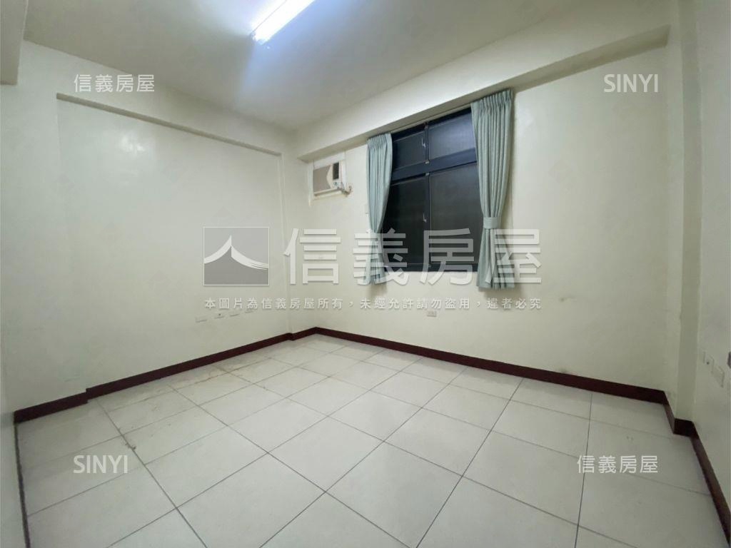 自強街優質臨路透店房屋室內格局與周邊環境