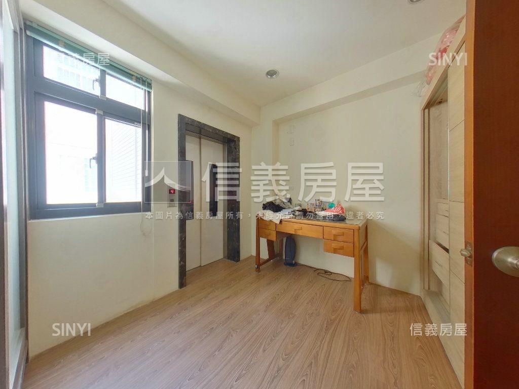 二期登陽美學霸氣別墅房屋室內格局與周邊環境