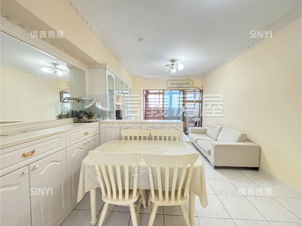 城堡花園古典歐式美宅房屋室內格局與周邊環境