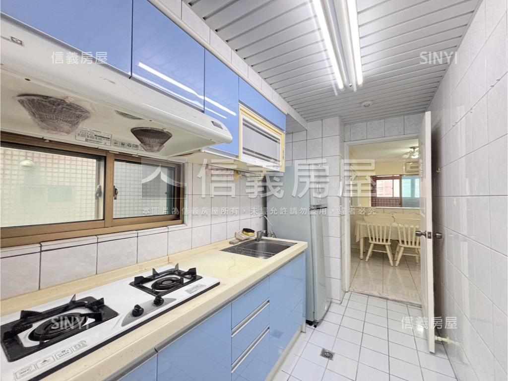 城堡花園古典歐式美宅房屋室內格局與周邊環境