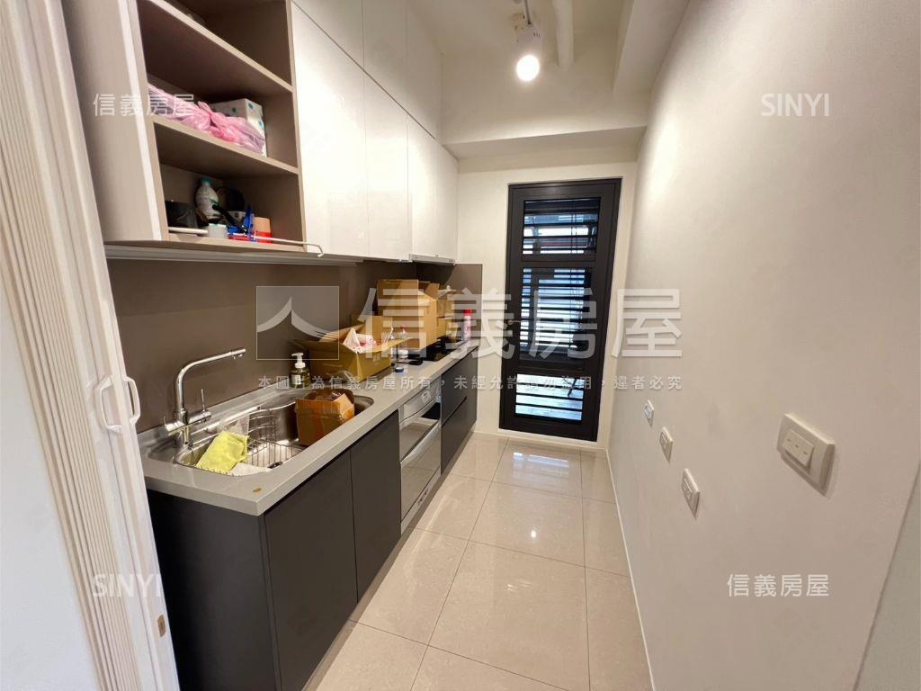 榮總採光花園三房平車房屋室內格局與周邊環境