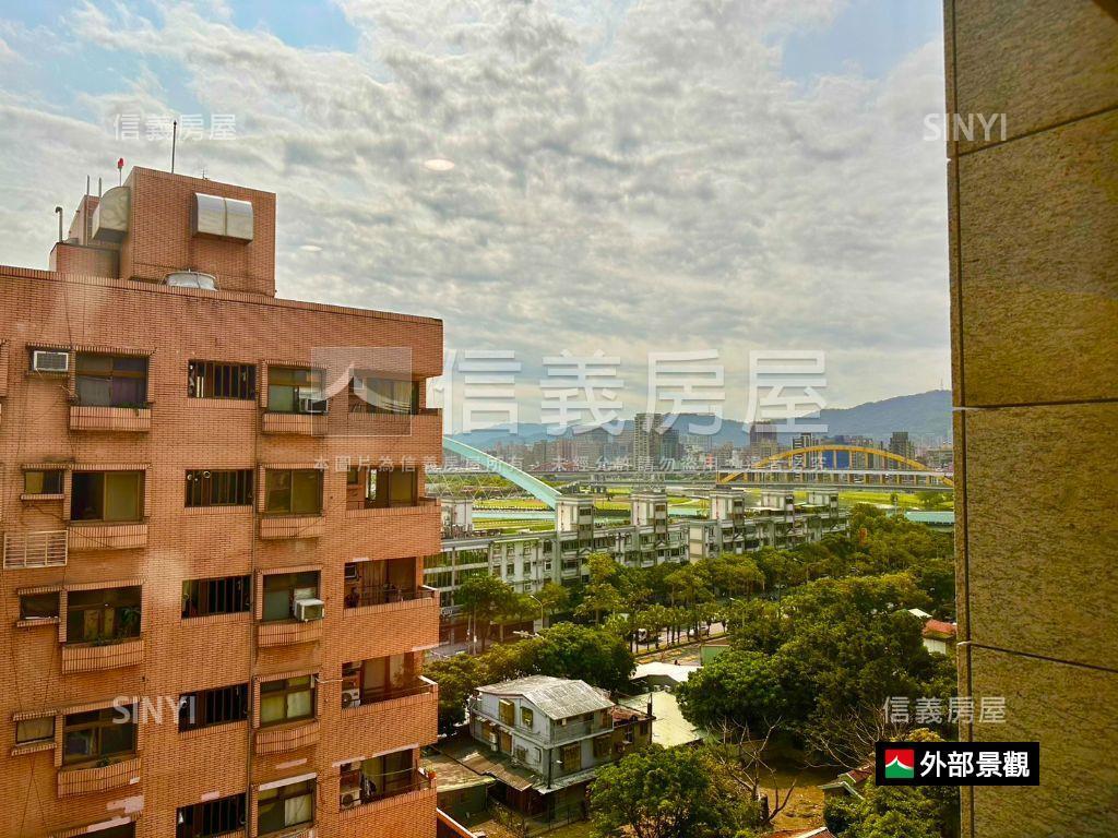 民生鉑月高樓管理三房車位房屋室內格局與周邊環境