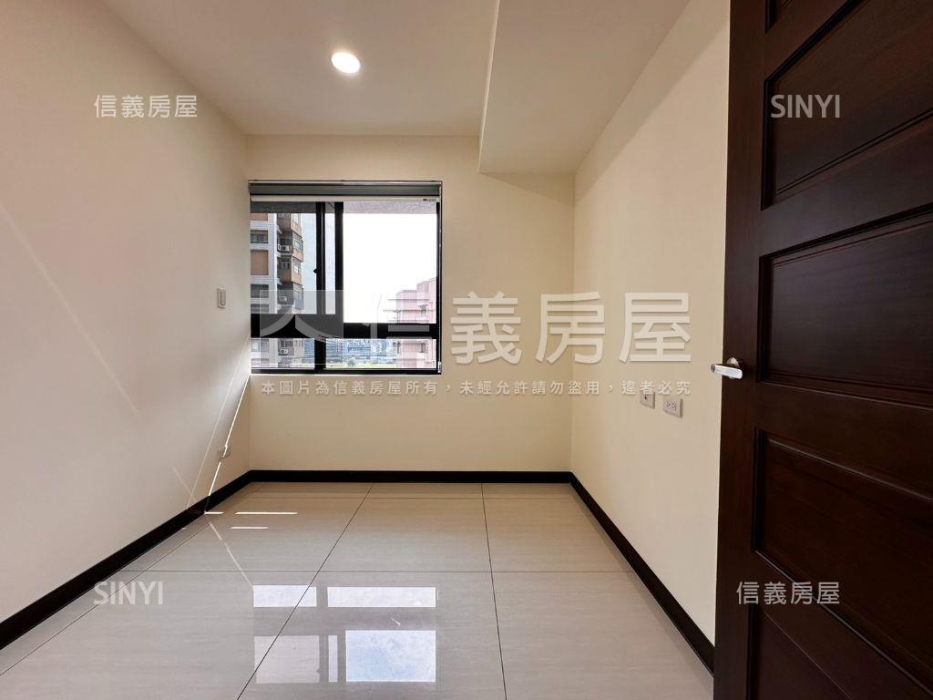 民生鉑月高樓管理三房車位房屋室內格局與周邊環境