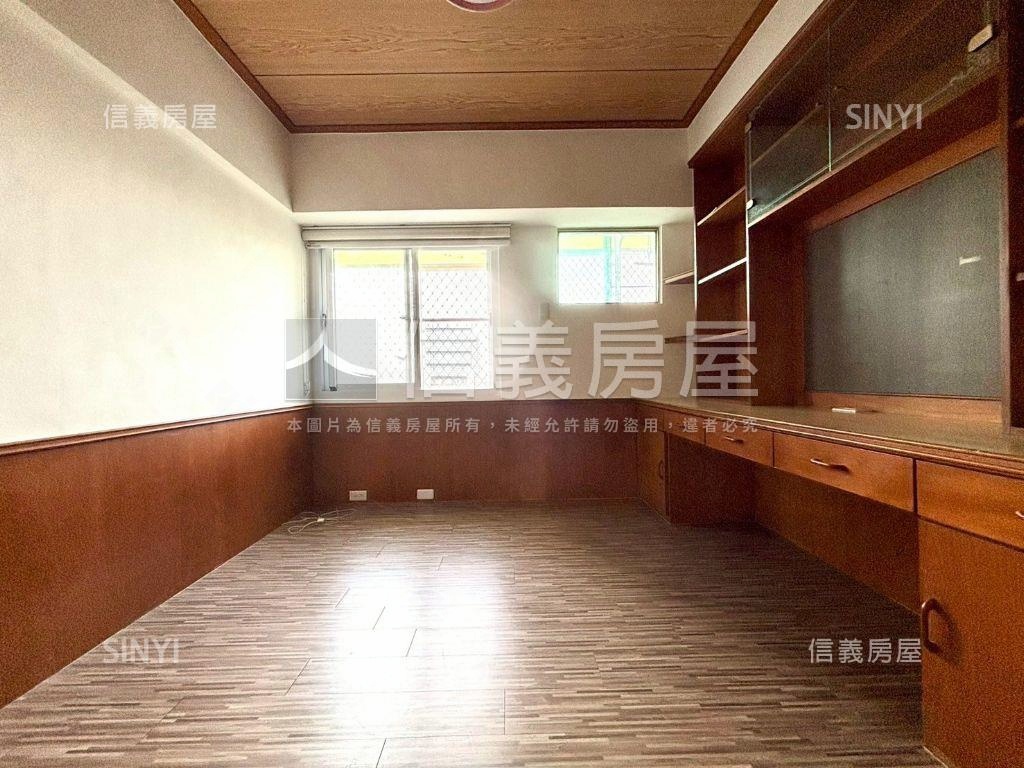 太皇園。明亮通風三房車位房屋室內格局與周邊環境