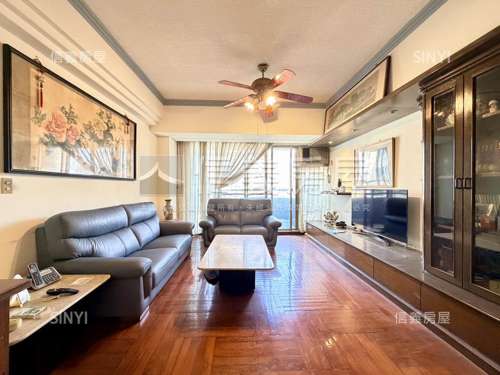 文化皇家高樓採光四房平車房屋室內格局與周邊環境