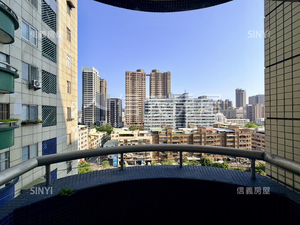 文化皇家高樓採光四房平車房屋室內格局與周邊環境