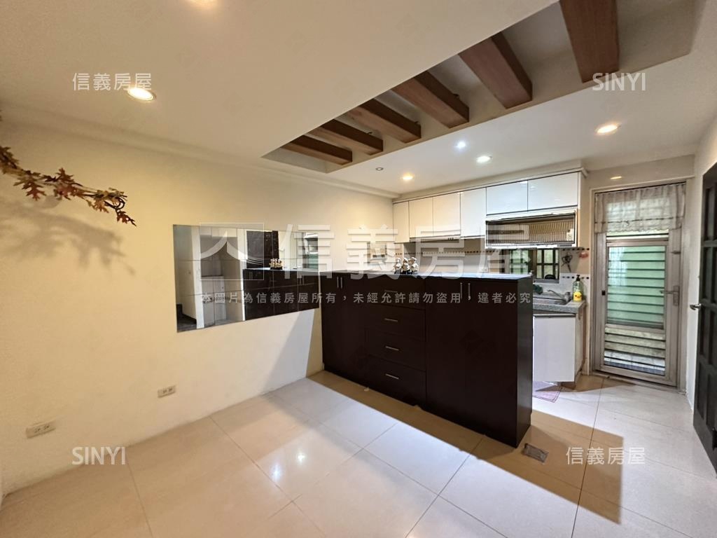 鬧中取靜邊間可停車別墅房屋室內格局與周邊環境