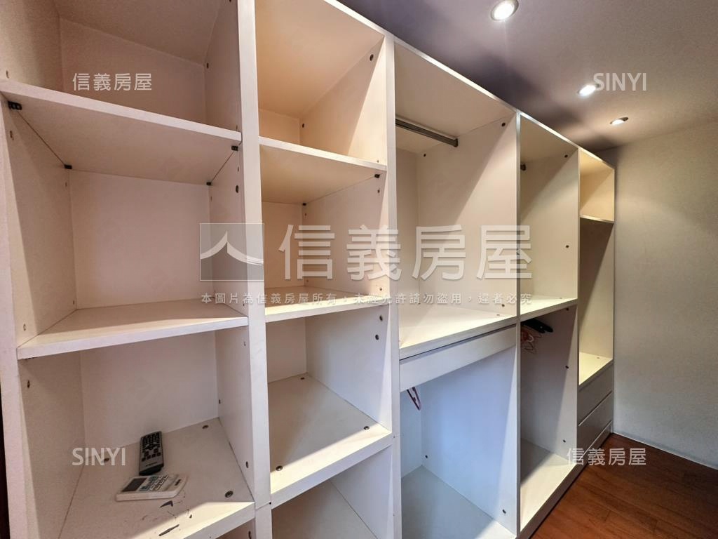 鬧中取靜邊間可停車別墅房屋室內格局與周邊環境