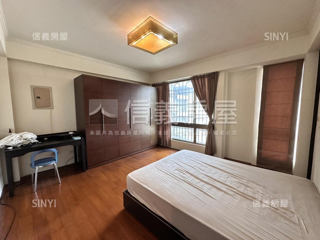 鬧中取靜邊間可停車別墅房屋室內格局與周邊環境