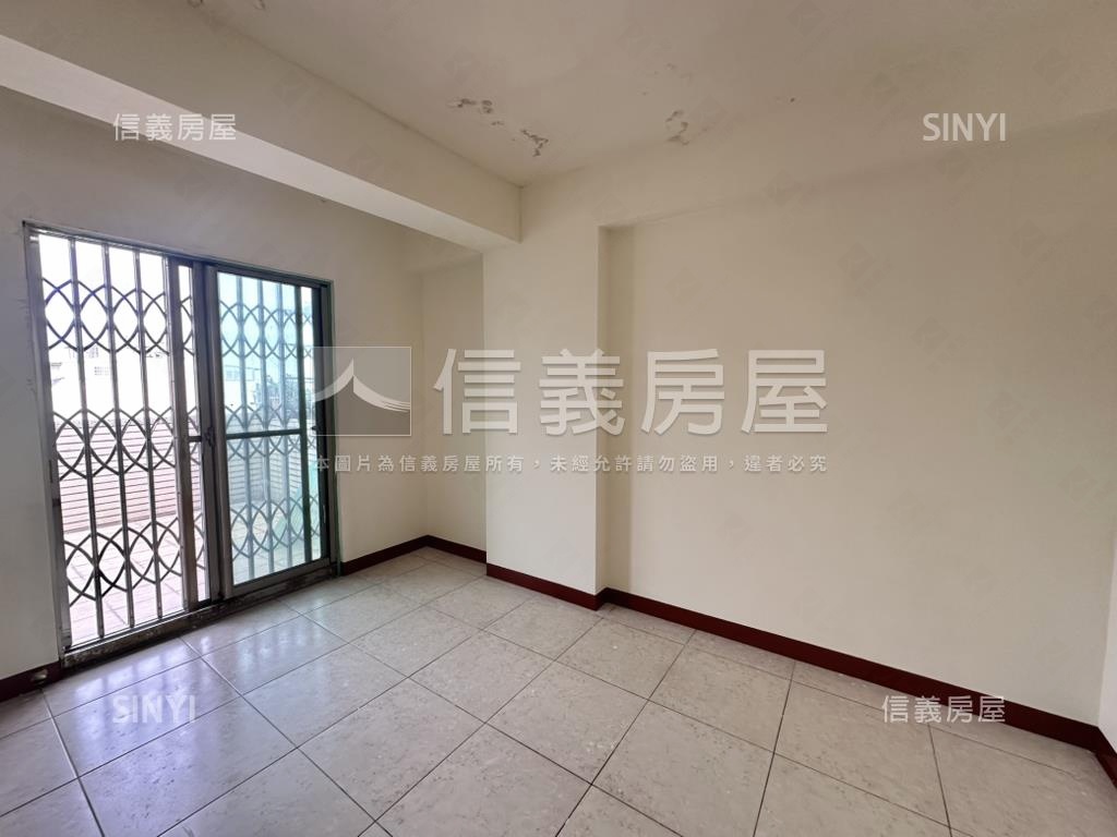 鬧中取靜邊間可停車別墅房屋室內格局與周邊環境