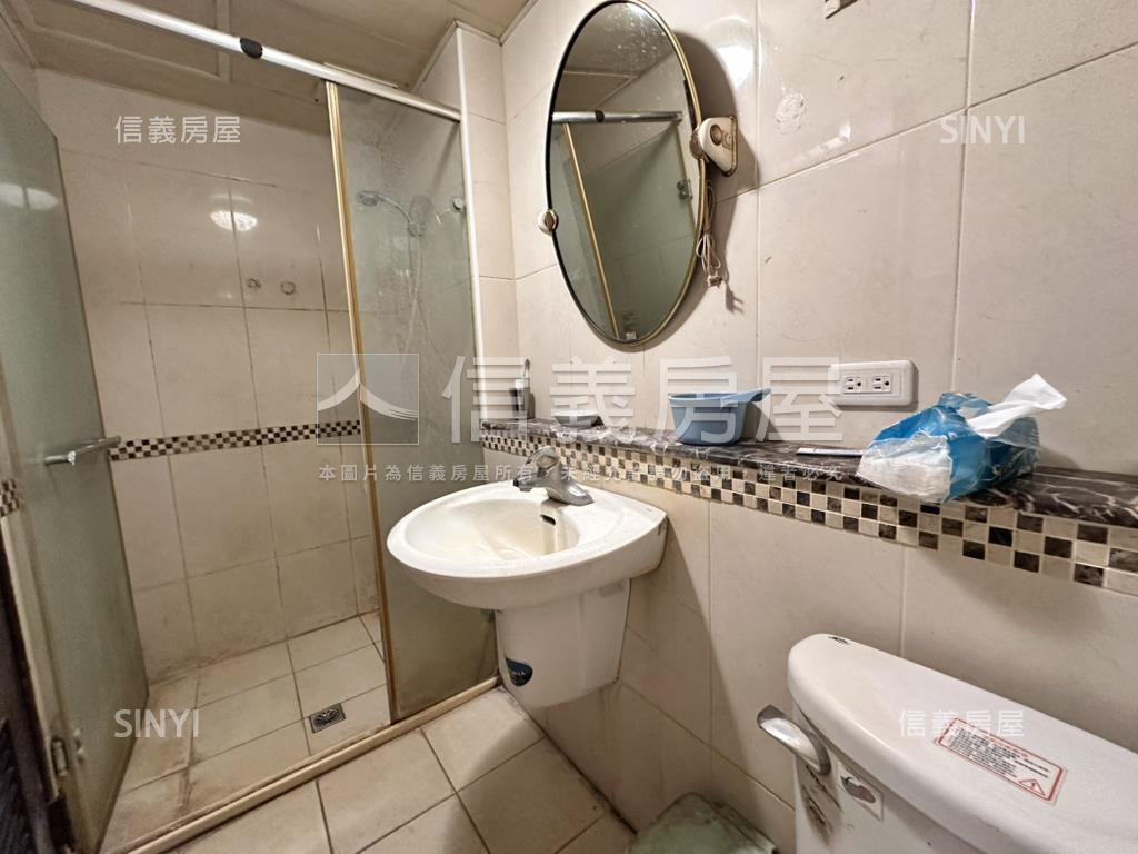 鬧中取靜邊間可停車別墅房屋室內格局與周邊環境