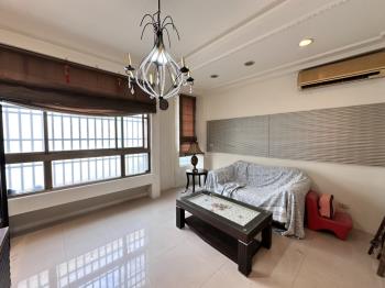 鬧中取靜邊間可停車別墅