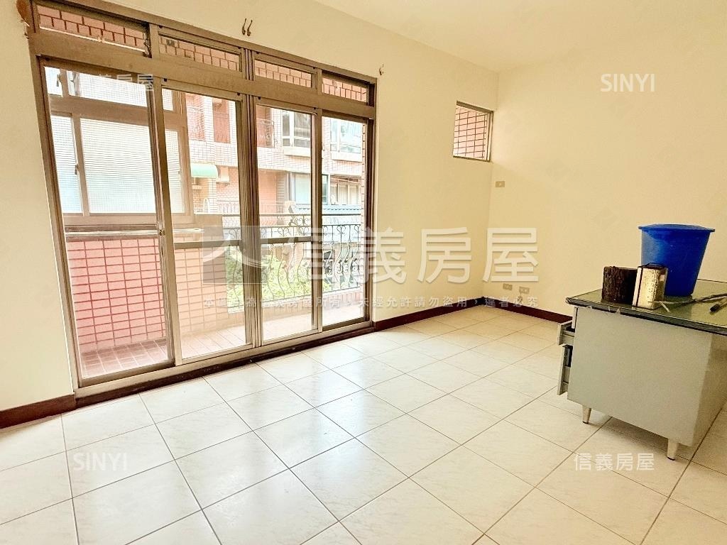 三芝市區好機能別墅房屋室內格局與周邊環境