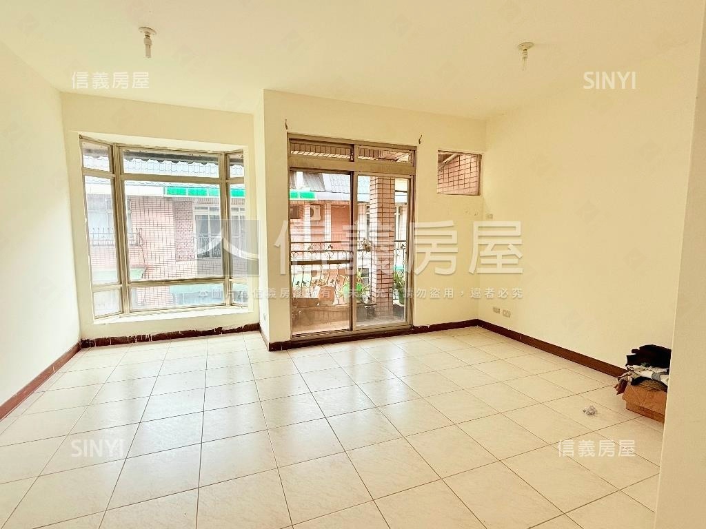 三芝市區好機能別墅房屋室內格局與周邊環境