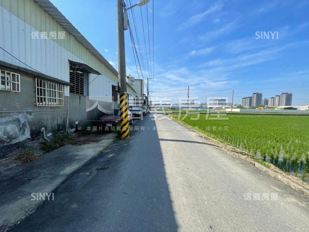 華鳳方正大塊農地房屋室內格局與周邊環境