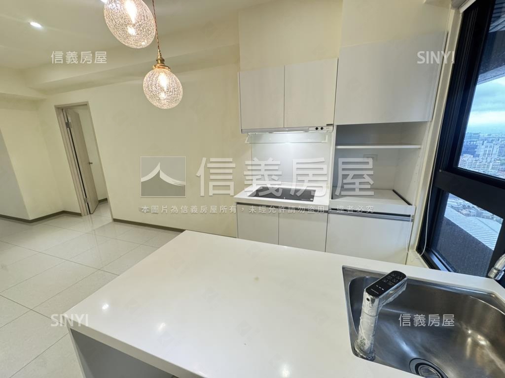 潤隆高樓視野兩房平面車位房屋室內格局與周邊環境