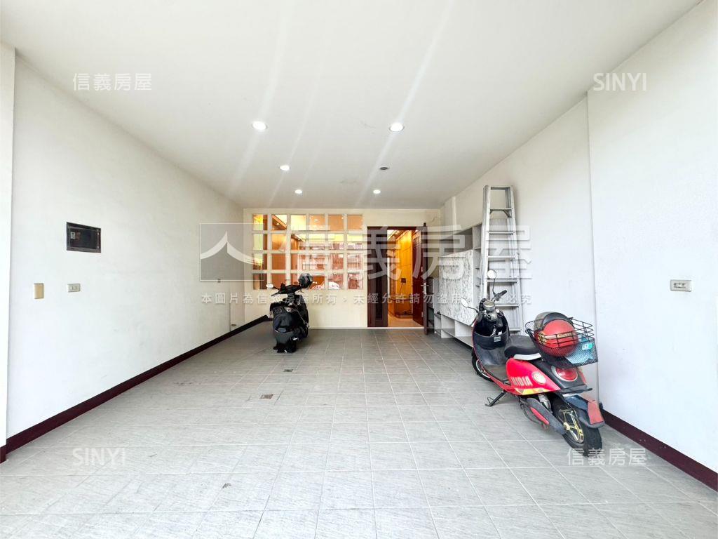 地約３３坪整理美透房屋室內格局與周邊環境